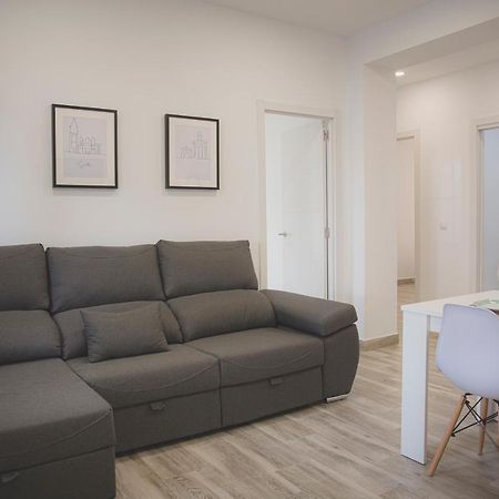 Acogedor Apartamento En Triana Sevilla Bagian luar foto