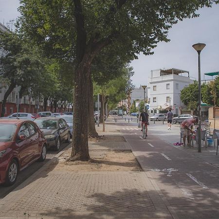 Acogedor Apartamento En Triana Sevilla Bagian luar foto