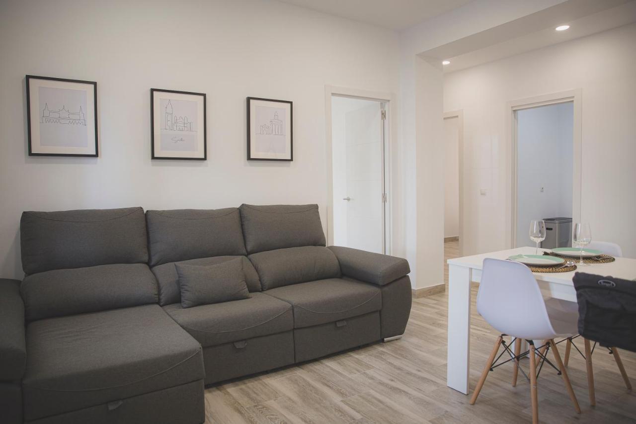Acogedor Apartamento En Triana Sevilla Bagian luar foto