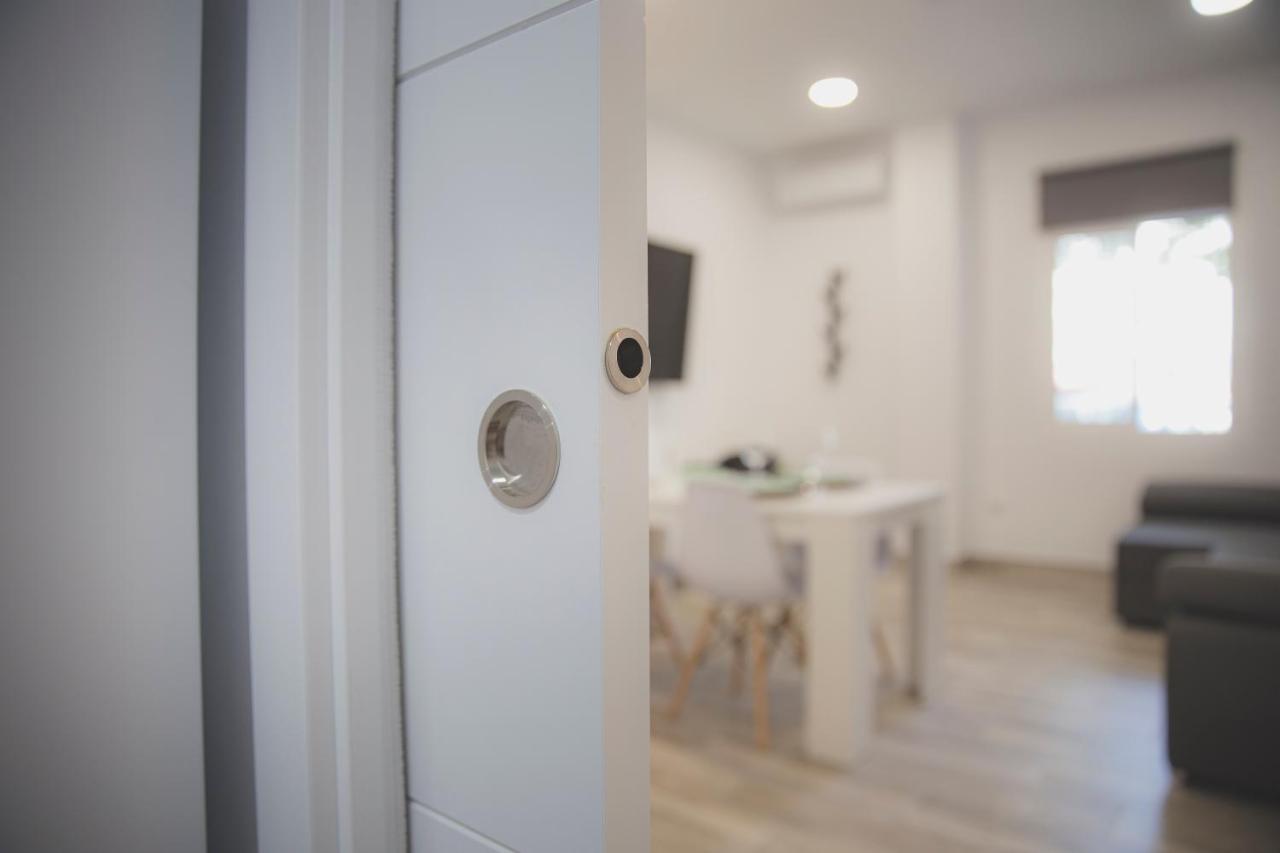 Acogedor Apartamento En Triana Sevilla Bagian luar foto
