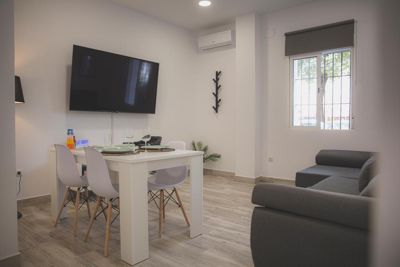 Acogedor Apartamento En Triana Sevilla Bagian luar foto
