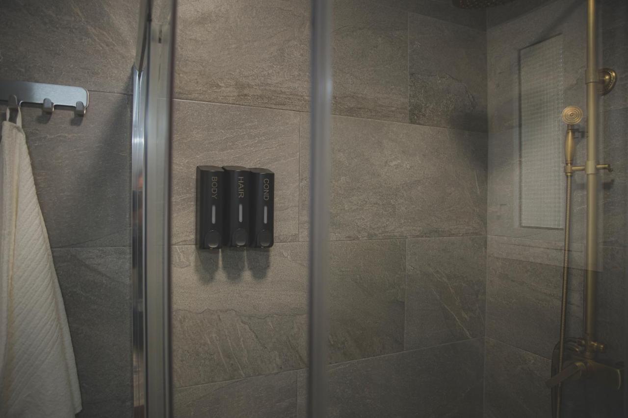 Acogedor Apartamento En Triana Sevilla Bagian luar foto