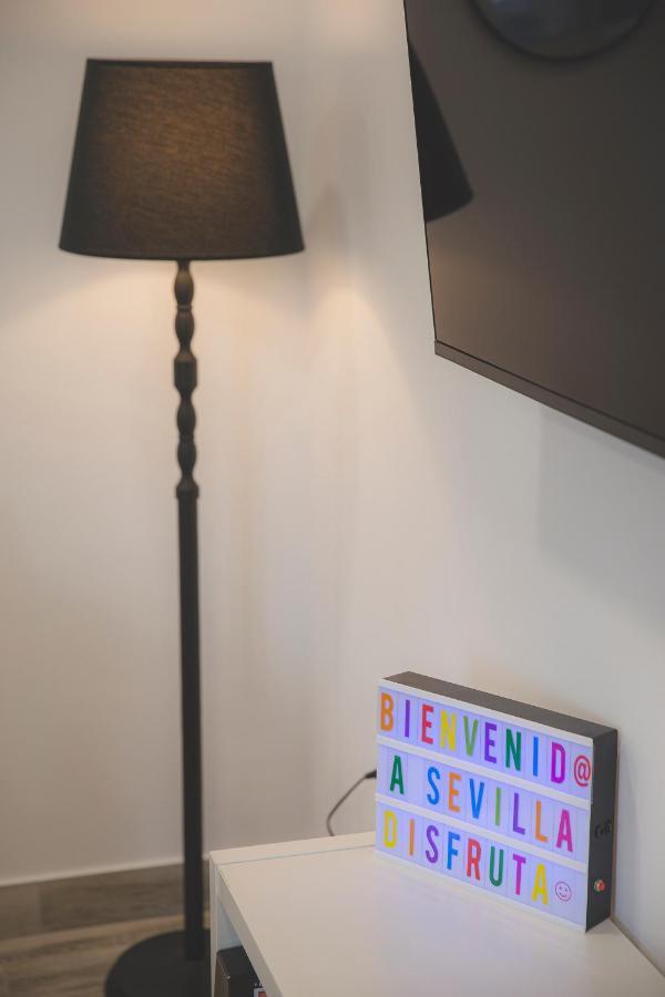 Acogedor Apartamento En Triana Sevilla Bagian luar foto