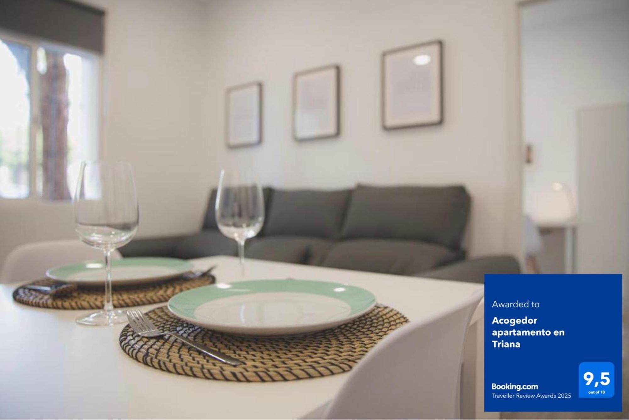 Acogedor Apartamento En Triana Sevilla Bagian luar foto